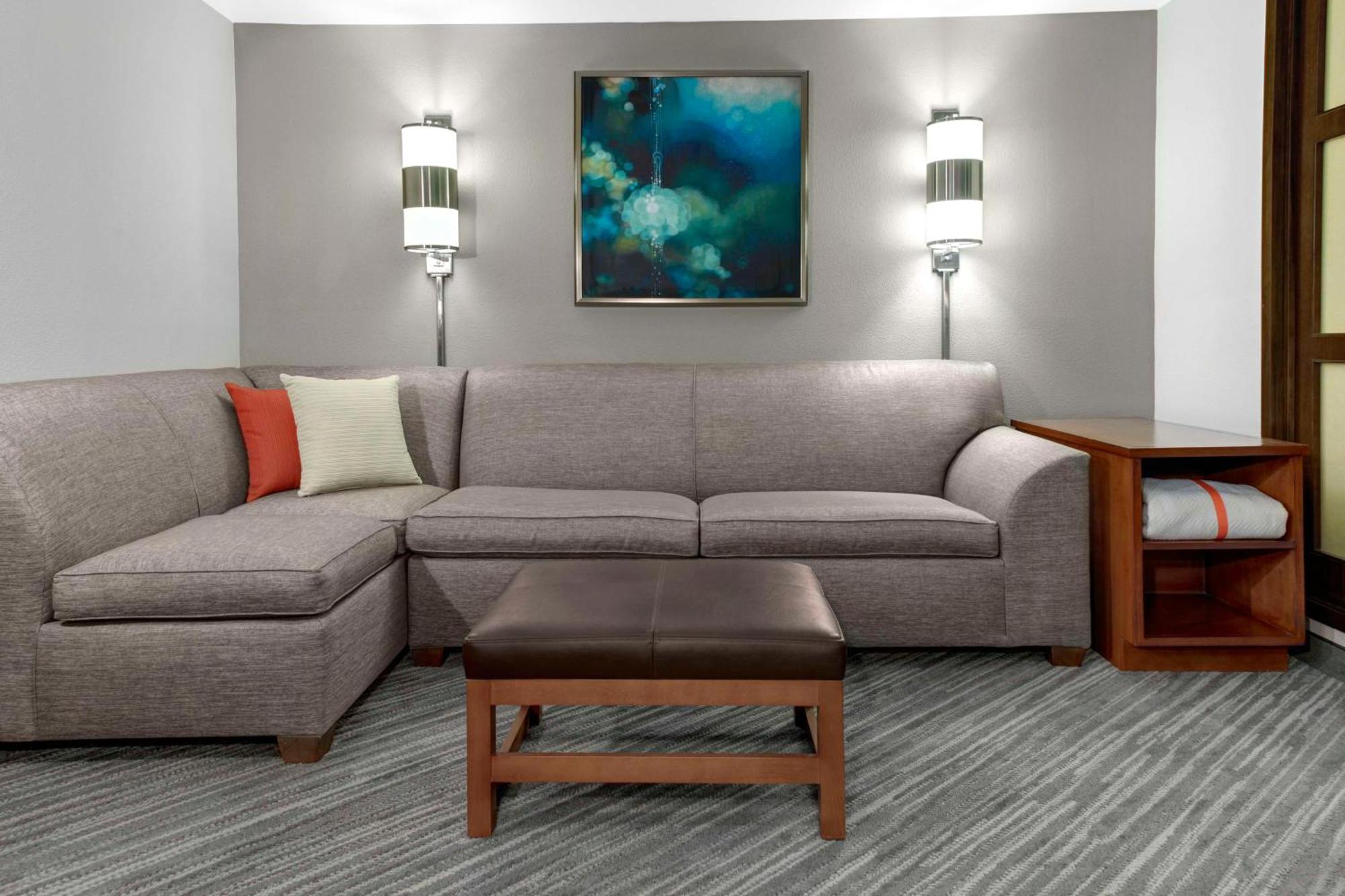 Hyatt Place Detroit/Ливония Экстерьер фото