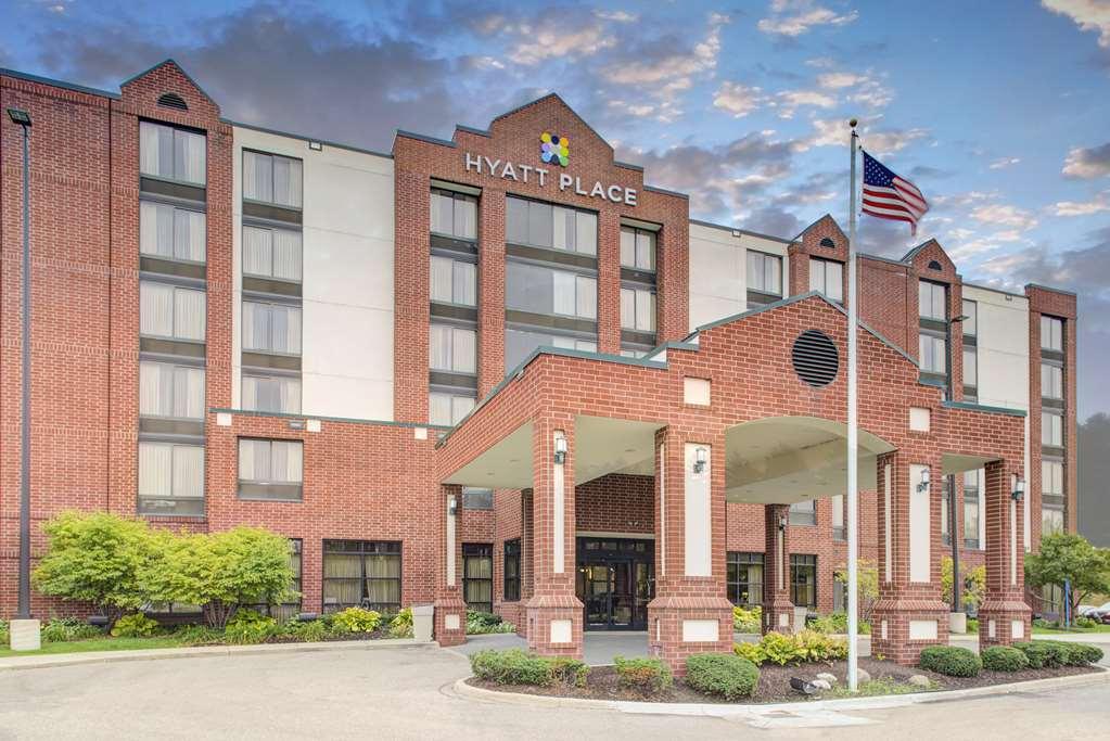Hyatt Place Detroit/Ливония Экстерьер фото