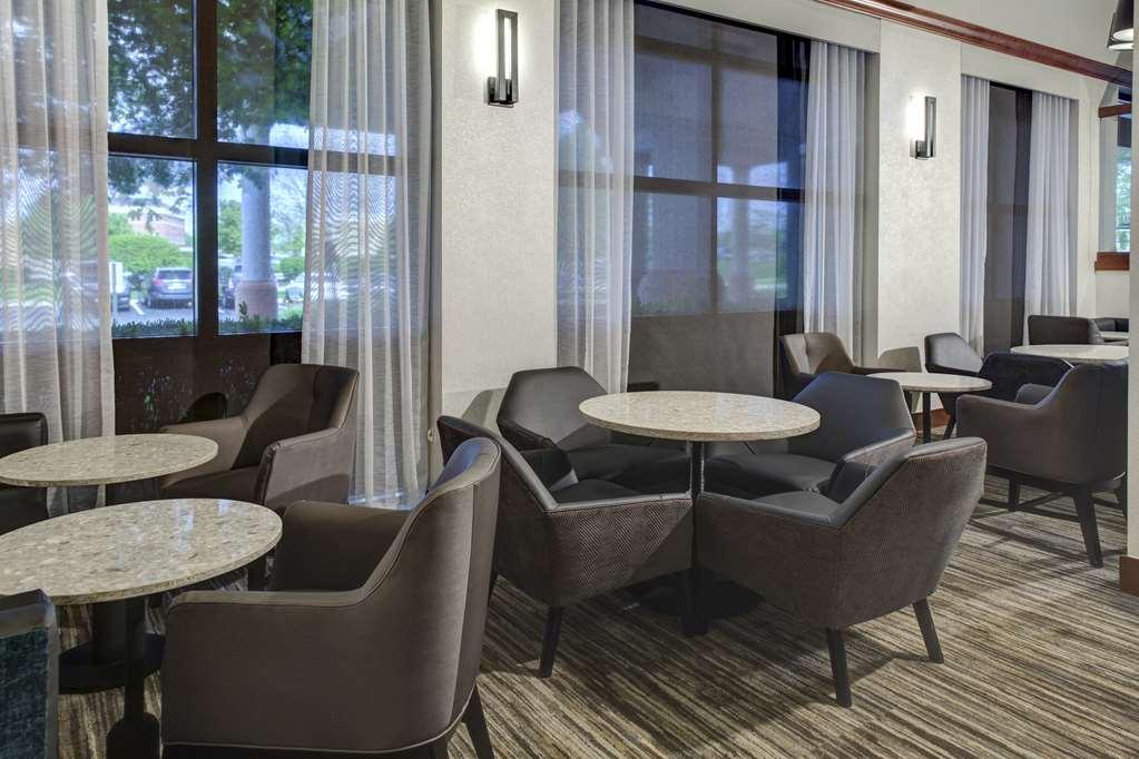 Hyatt Place Detroit/Ливония Ресторан фото